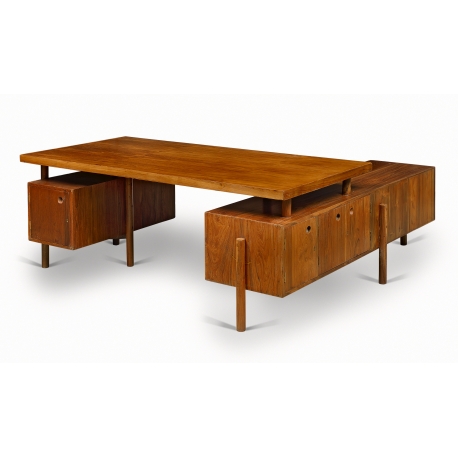 Pierre JEANNERET. Collapsible executive desk in solid teak and teak veneer.