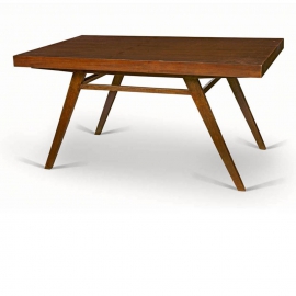 Pierre JEANNERET. Table à manger en teck massif et placage de teck.