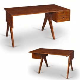 Pierre JEANNERET. Bureau en teck massif. 