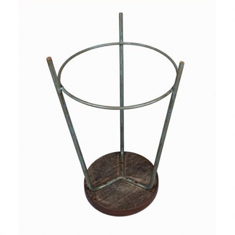 Pierre JEANNERET. Tabouret en teck et fer.