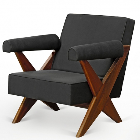 Pierre JEANNERET. Fauteuil en teck.