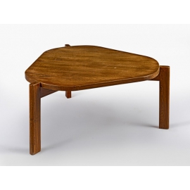 Pierre JEANNERET. Table basse en teck.