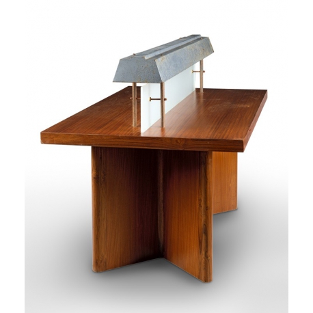 Pierre JEANNERET. Table éclairante en teck.